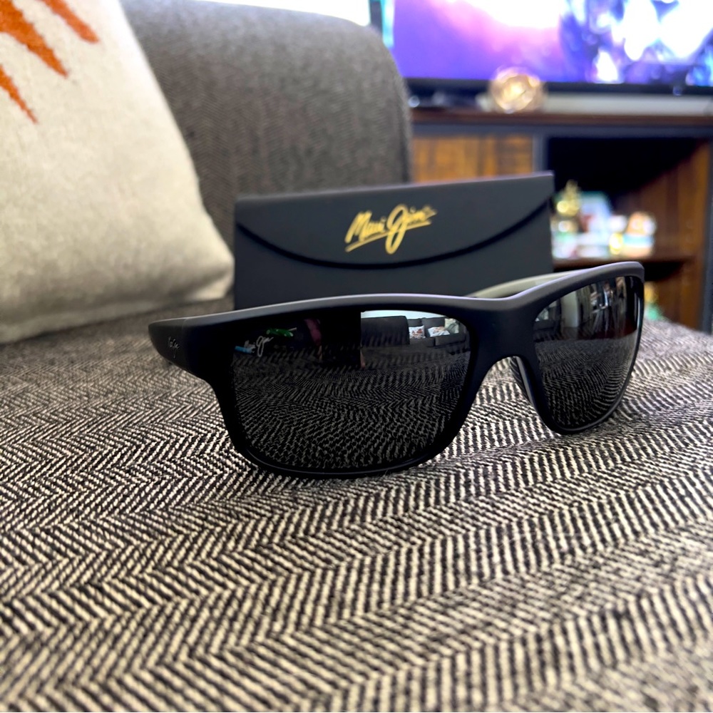 MAUI JIM SOUTHERN CROSS SUNGLASSES